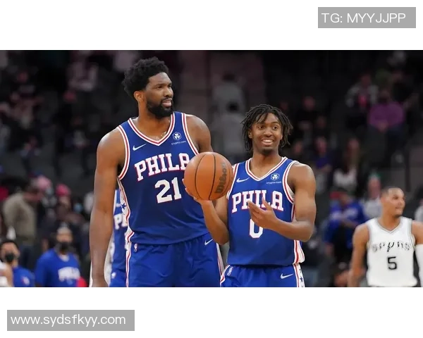 半场表现惨淡马克西恩比德乔治合计仅中8球令人失望