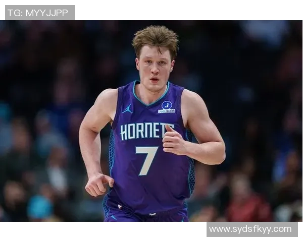 克尼佩尔表现平平却助力球队胜利8投4中仅得10分1板6助正负值高达23